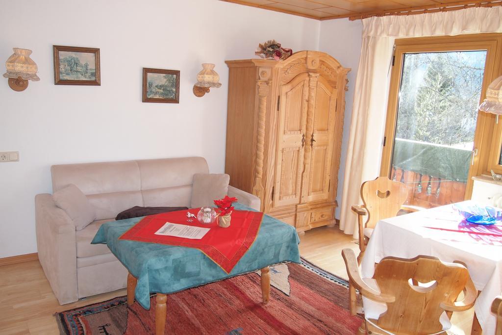 Haus Bergwelt Appartement Grän Kamer foto