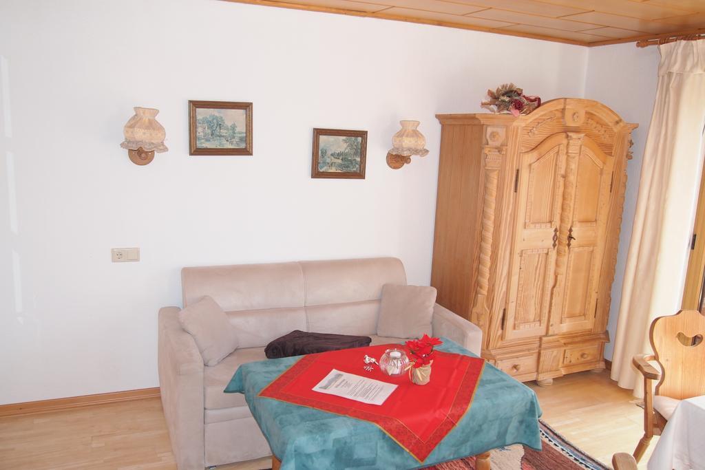 Haus Bergwelt Appartement Grän Kamer foto