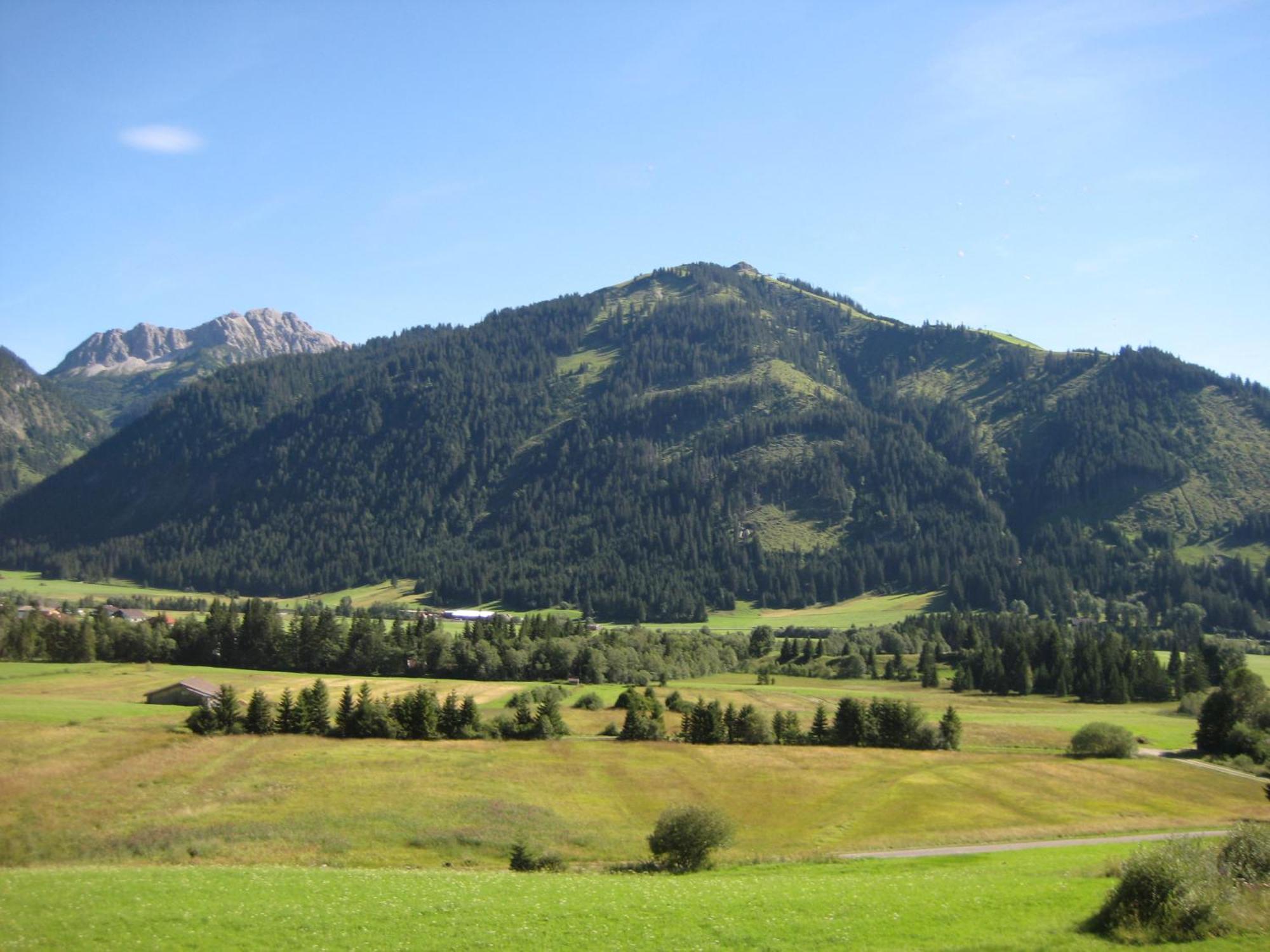 Haus Bergwelt Appartement Grän Buitenkant foto
