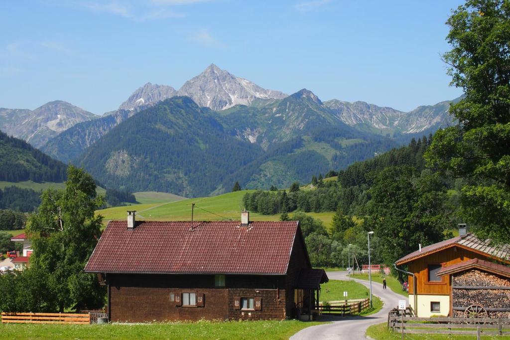 Haus Bergwelt Appartement Grän Buitenkant foto